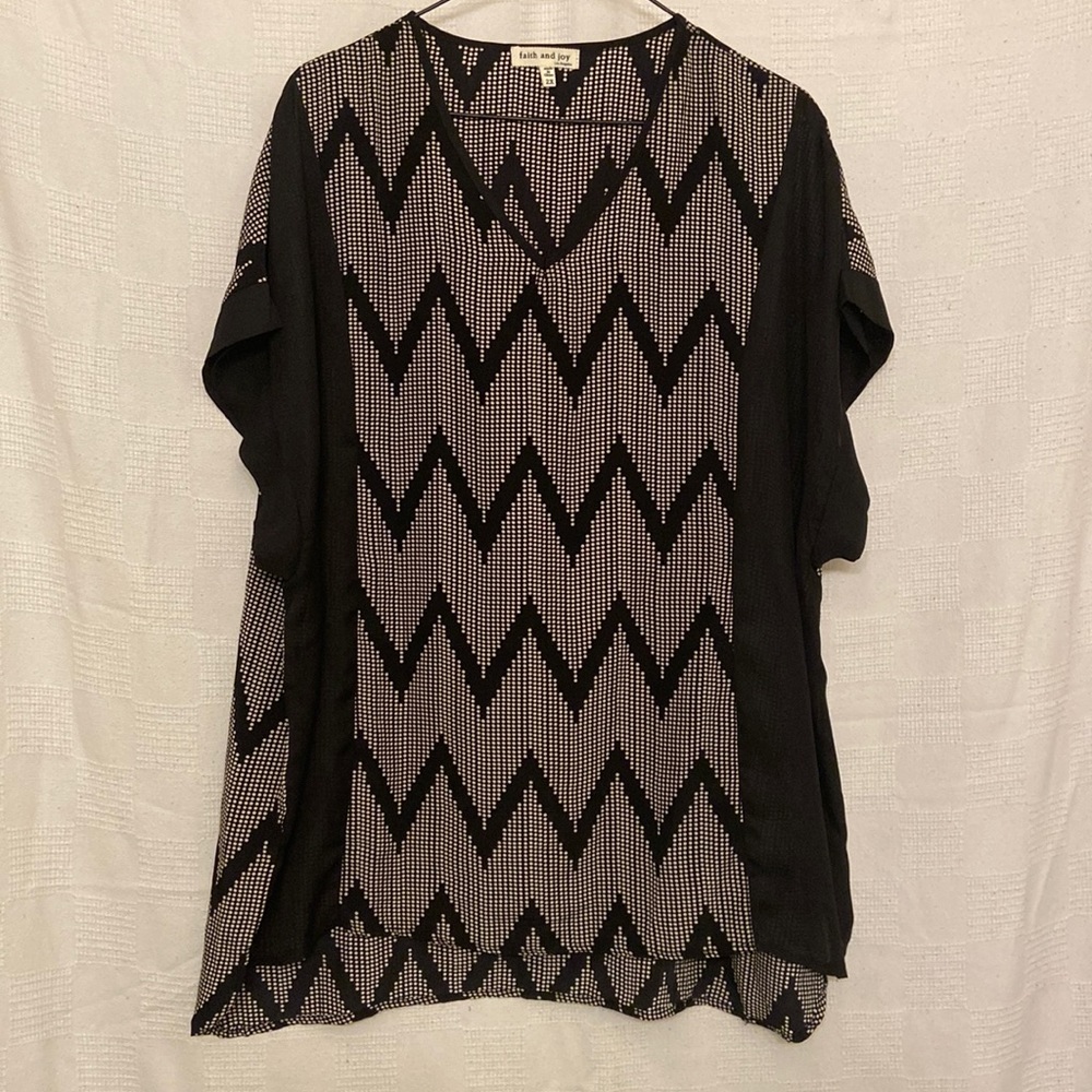 EUC Faith and Joy V-Neck Blouse, size US 2X